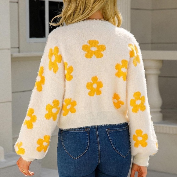 Chaou Yatou Daisy Eyelash Open Cardigan NWT Sz: Small - Picture 12 of 13